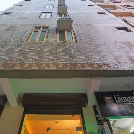 Oyo 3202 Hotel Gayatri Residency Agra  Bagian luar foto