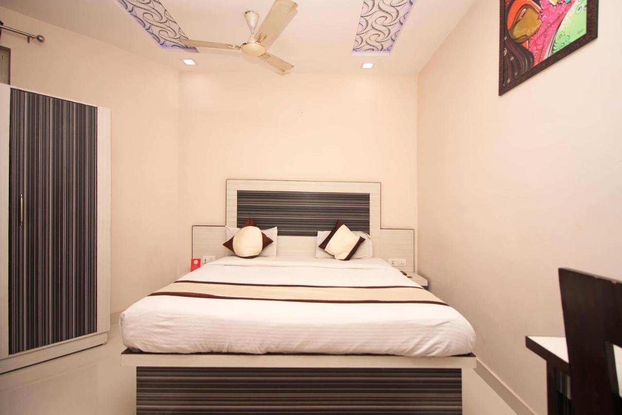 Oyo 3202 Hotel Gayatri Residency Agra  Bagian luar foto