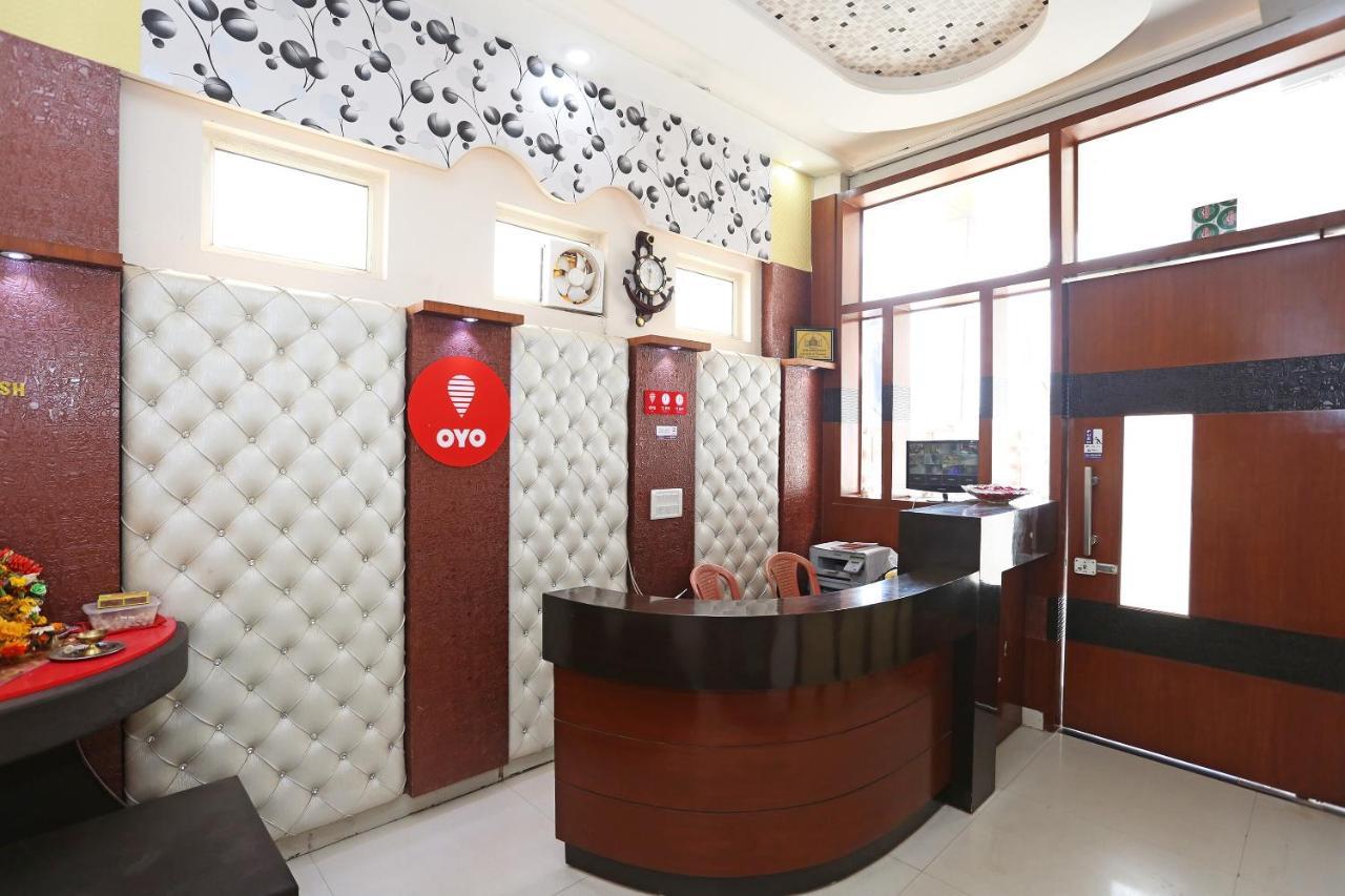 Oyo 3202 Hotel Gayatri Residency Agra  Bagian luar foto
